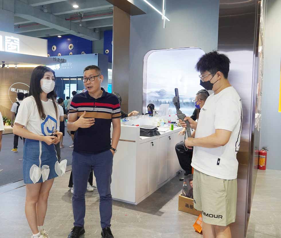 門窗十大品牌 同頻共振 聚享未來(lái) 正金門窗重磅閃耀廣州建博會(huì)